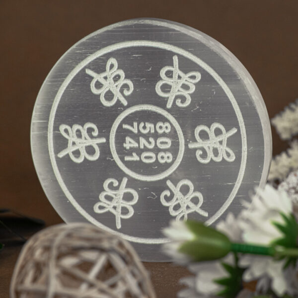 Selenite Round Charging plates-3 inch - Image 3