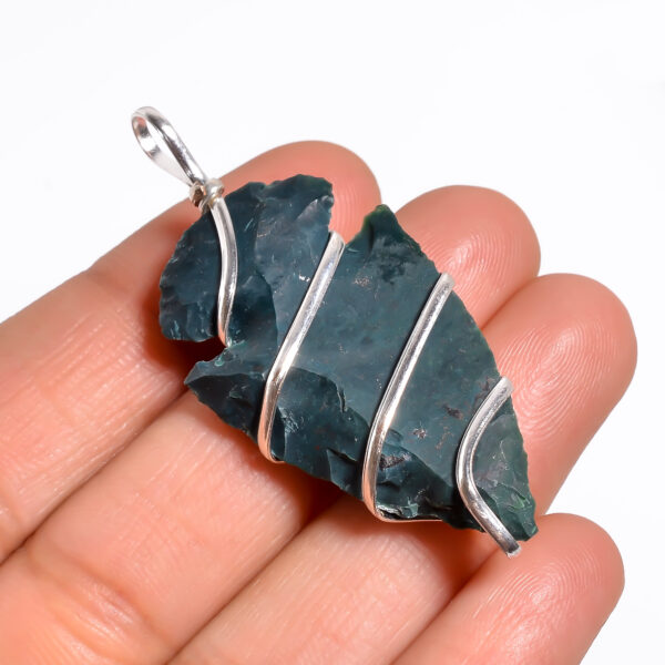 Raw Bloodstone Crystal Pendant – Tribal Style Jewelry - Image 2
